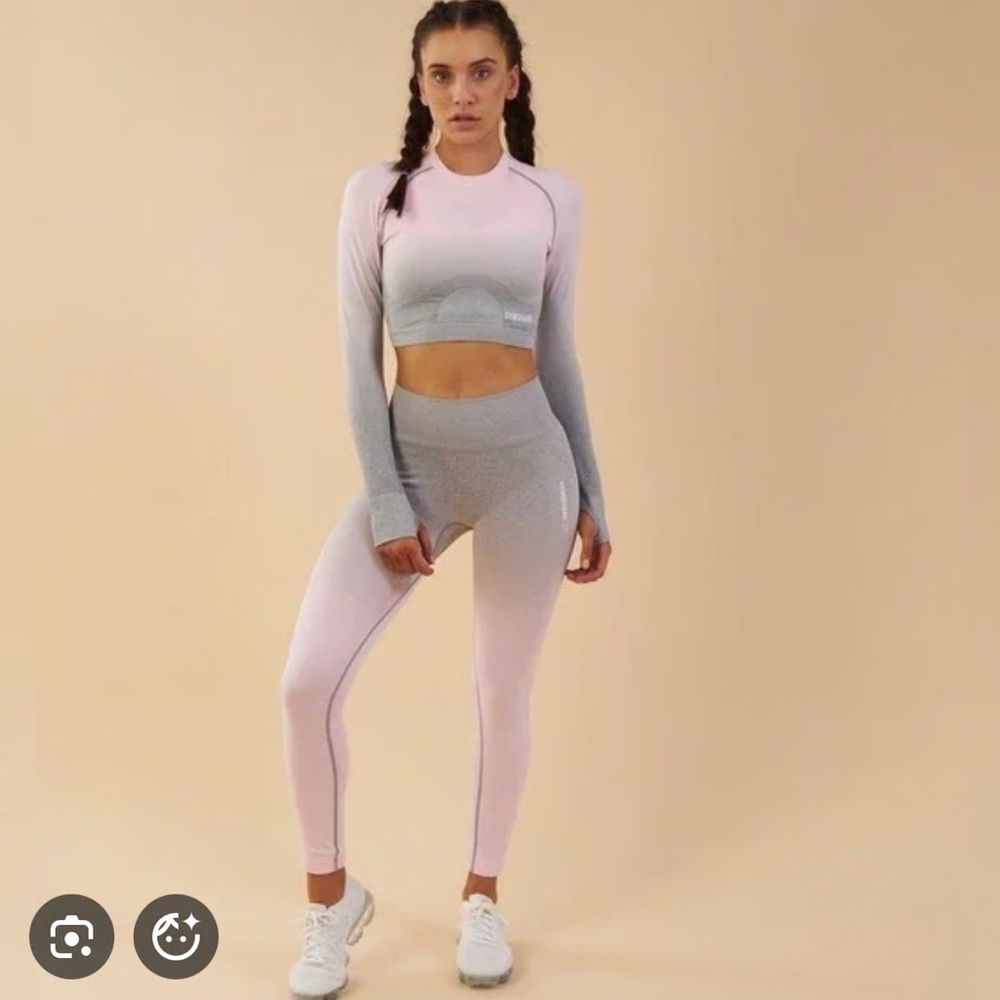 Gymshark Ombré Seamless Set in XS Light Gray to Chalk Pink NWT